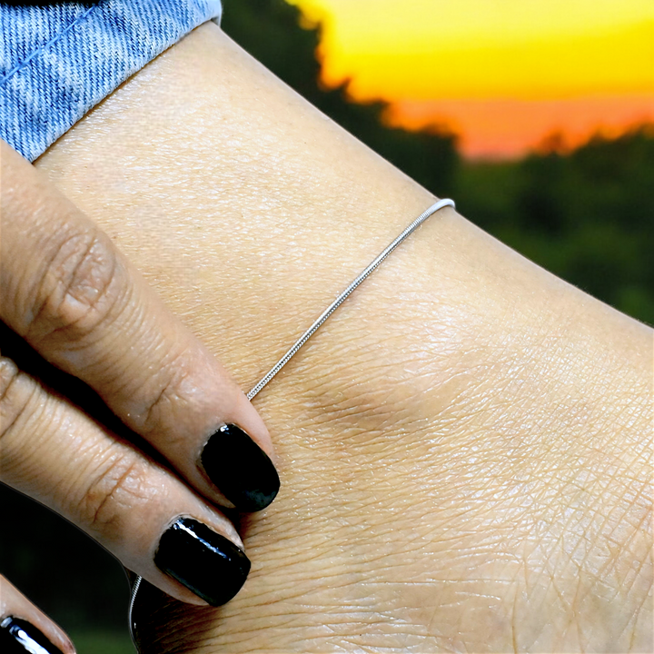 Silver Minimalist Single Chain Anklet