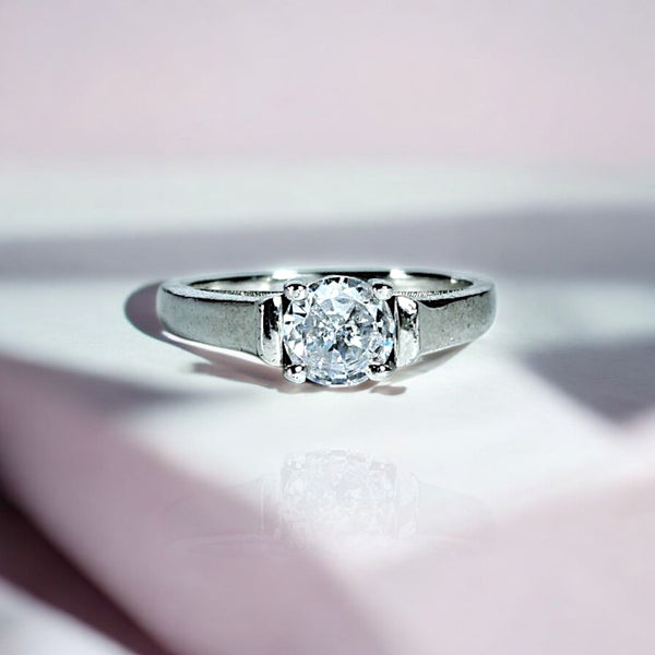 Classic White round Stone Ring for women | Made with 925 Silver - Me.Misste