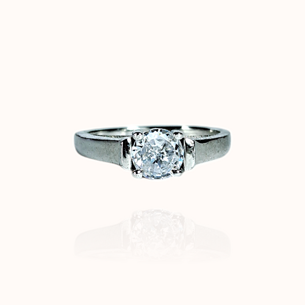 925 Sterling Silver Round Solitaire Engagement Ring